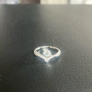 Moissanite V shaped ring